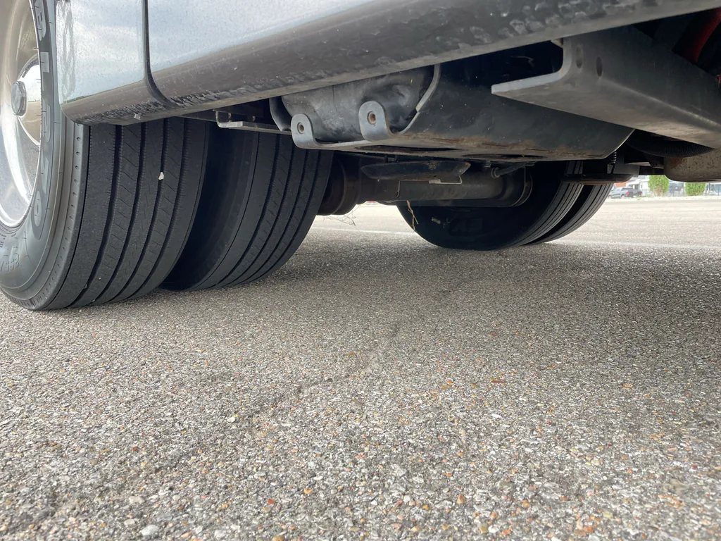 2017 Fleetwood Pace Arrow LXE 38F, Photos photo 32