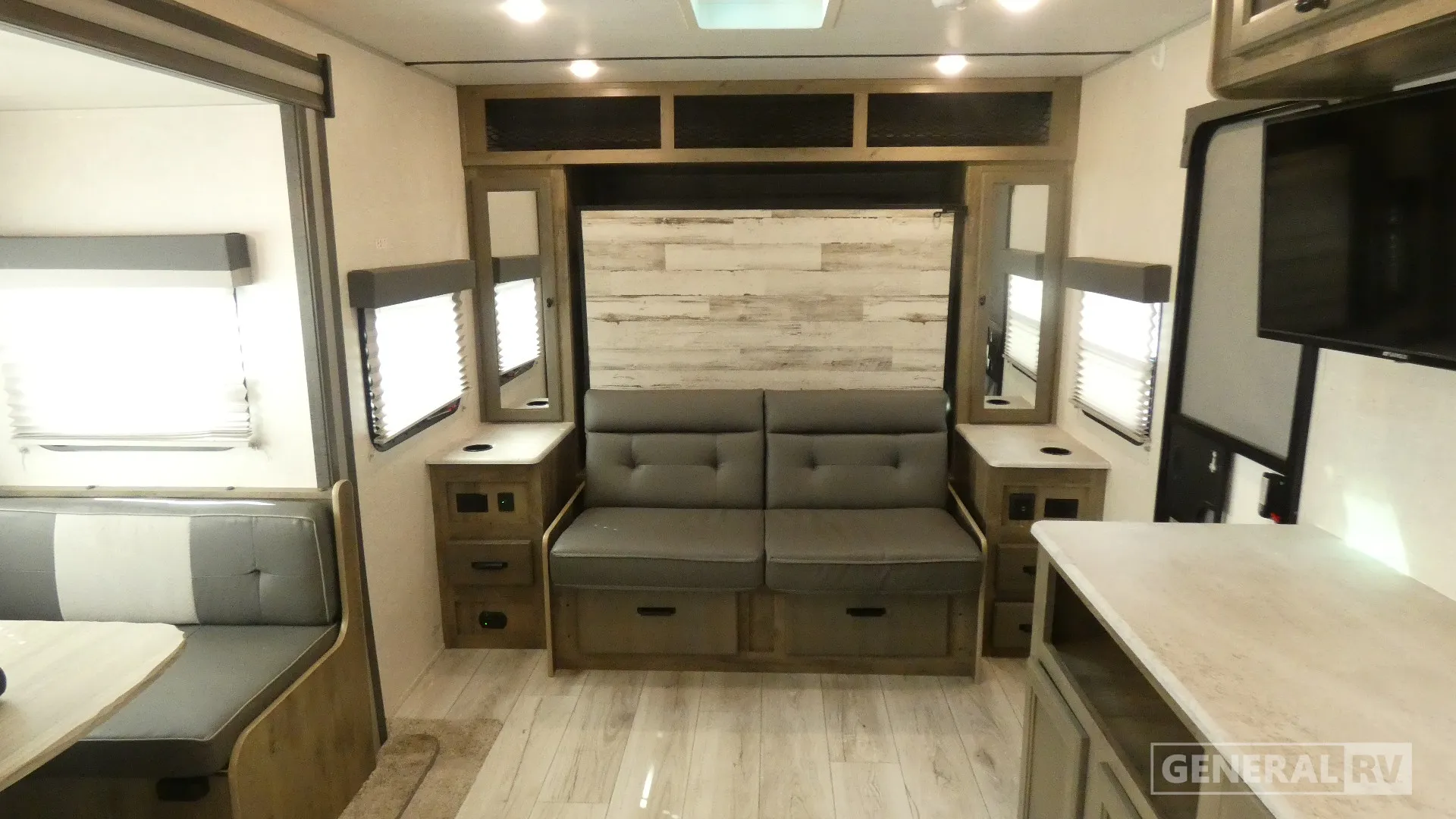 2022 Forest River Surveyor Legend 203RKLE - Photo 3