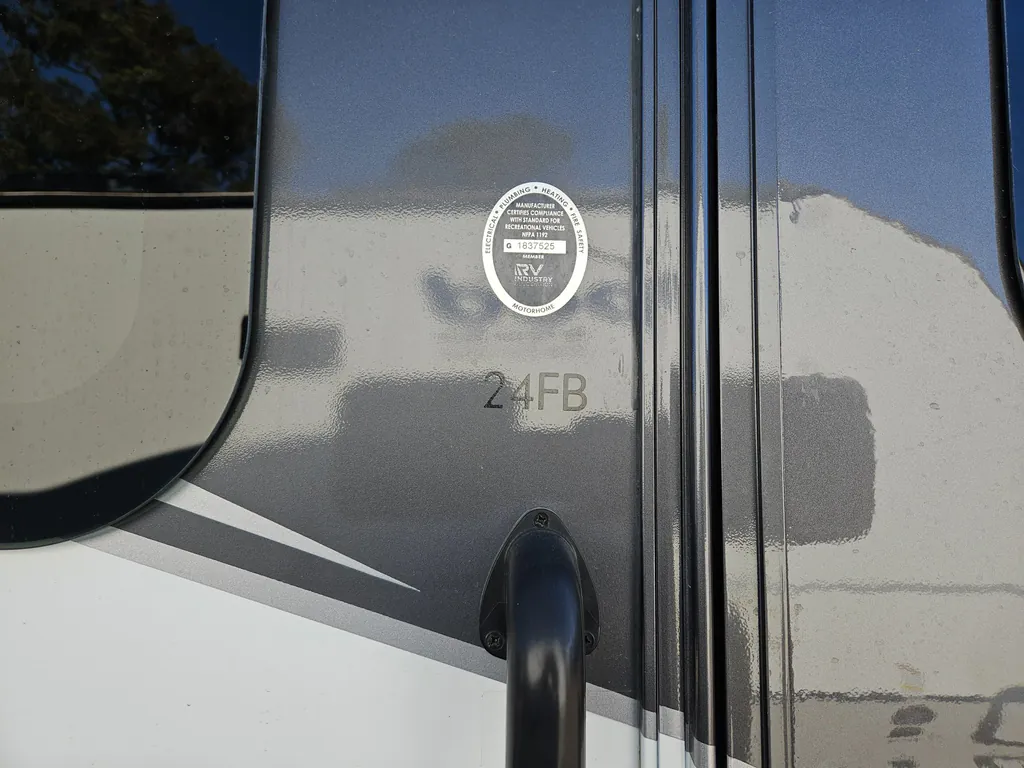 2021 Thor Motor Coach Tiburon 24FB, Photos photo 73