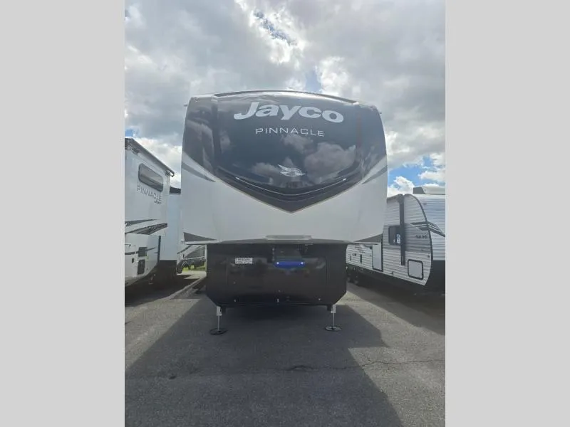2026 Jayco Pinnacle 38FBRK - Photo 3
