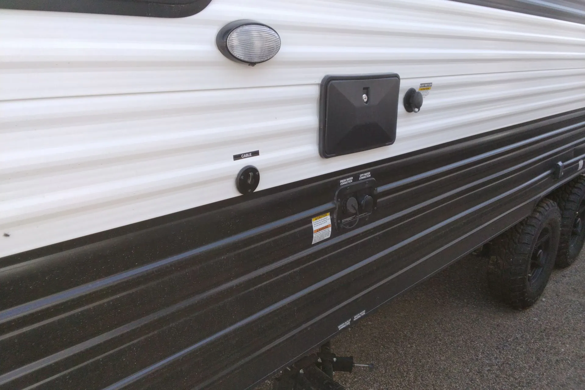 2027 Forest River Cherokee Grey Wolf 22RR - Photo 3