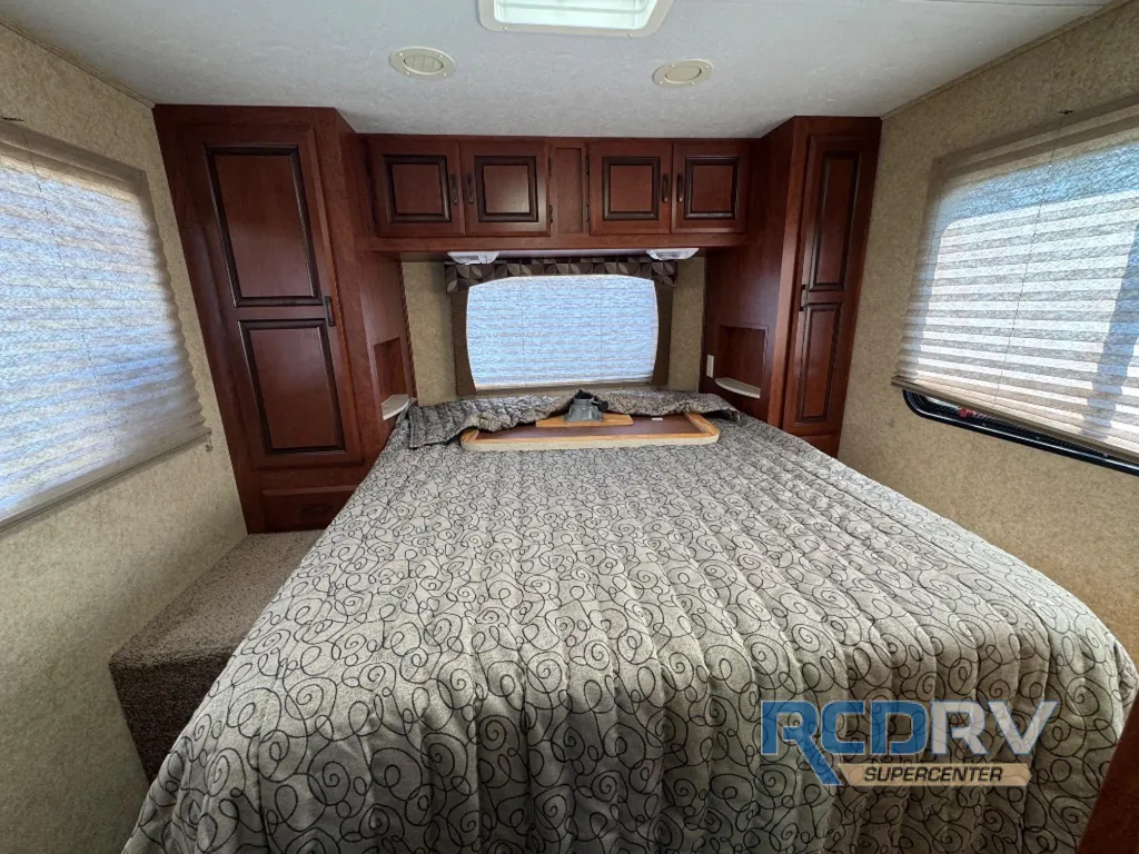 2013 Forest River Sunseeker 2650S, Photos photo 17