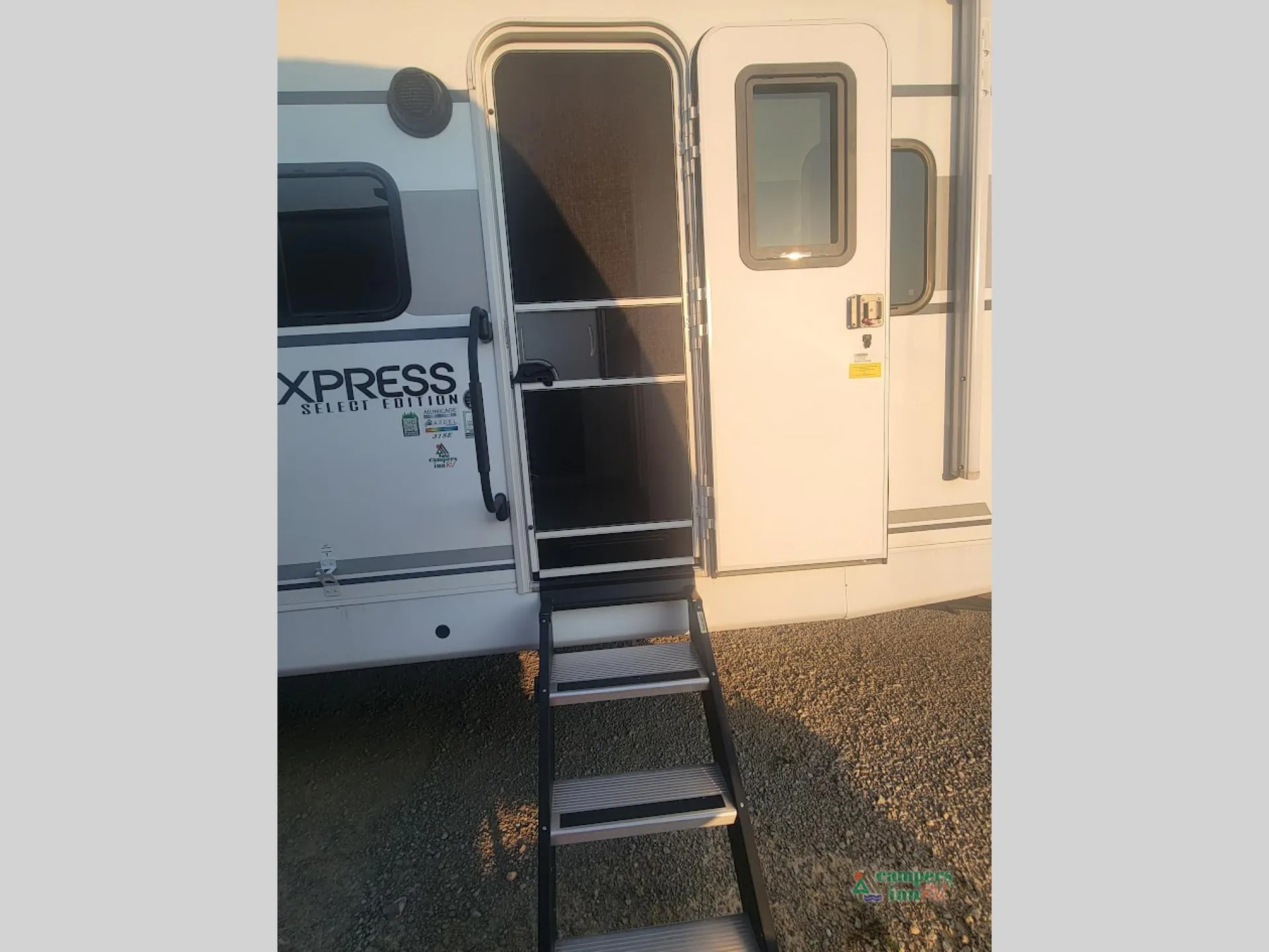 2026 Coachmen Freedom Express Select 31SE - Photo 4