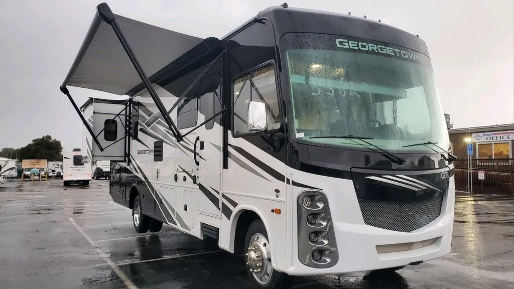 2024 Forest River Georgetown 3 Series GT3 33B3 - Photo 4