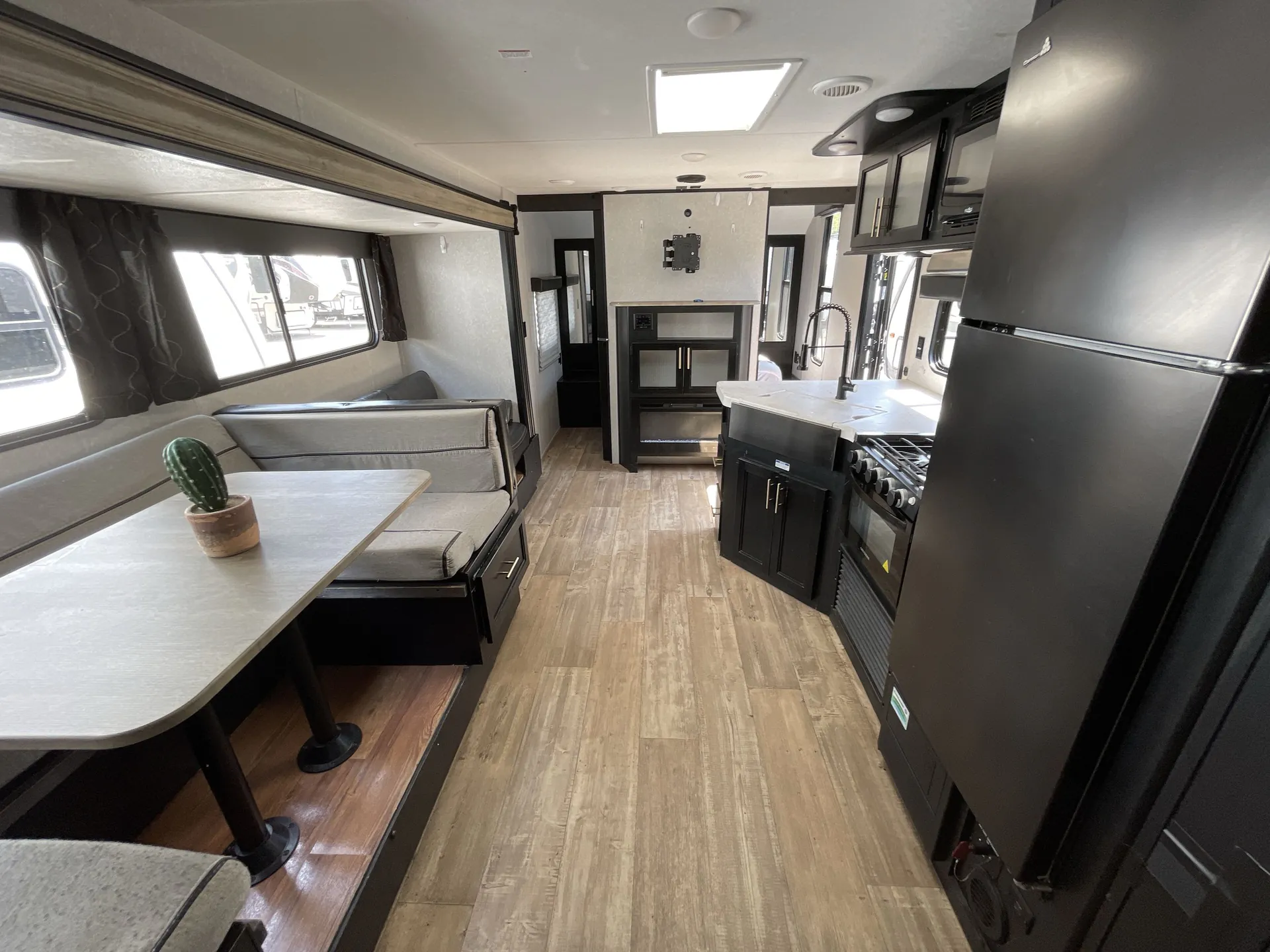 2022 Forest River Cherokee Grey Wolf 26DBH — living area main