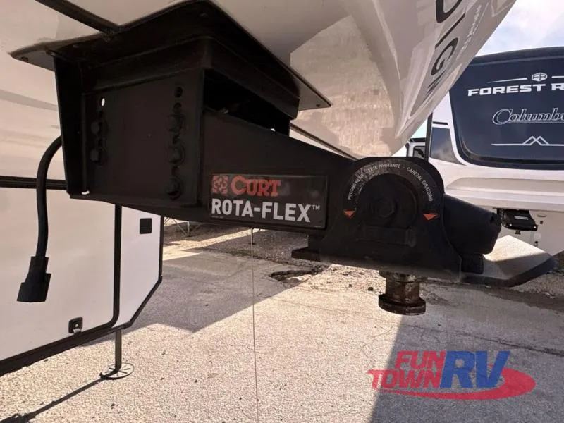 2024 Alliance RV Paradigm 382RK - Photo 4