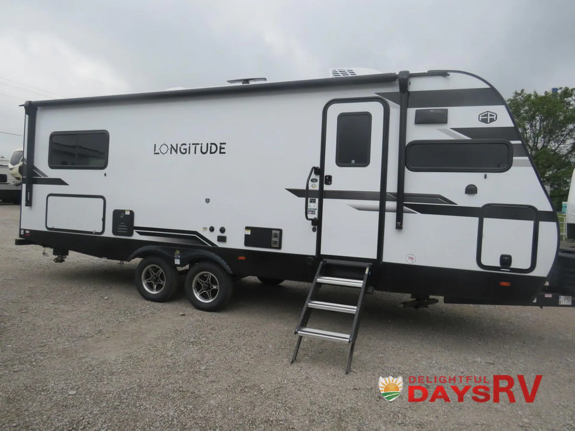 2026 East to West, INC. Longitude 230FK - Photo 4