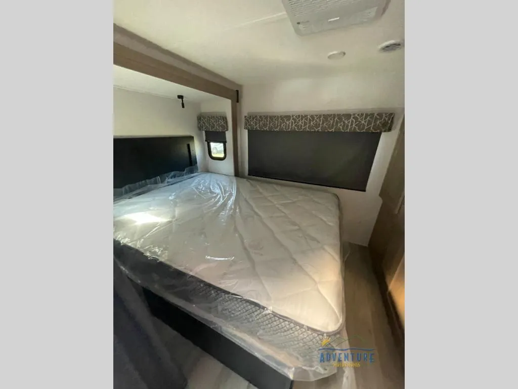 2026 Forest River Sunseeker 3010DS - Photo 4