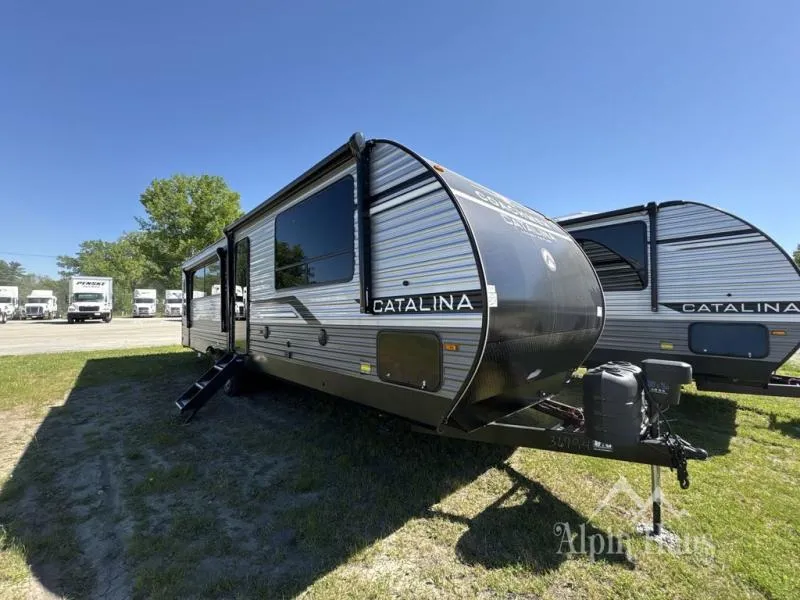 2026 Coachmen Catalina Legacy Edition 313RLTS - Photo 3
