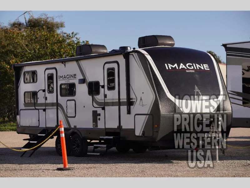 2026 Grand Design Imagine 2470BH - Photo 2