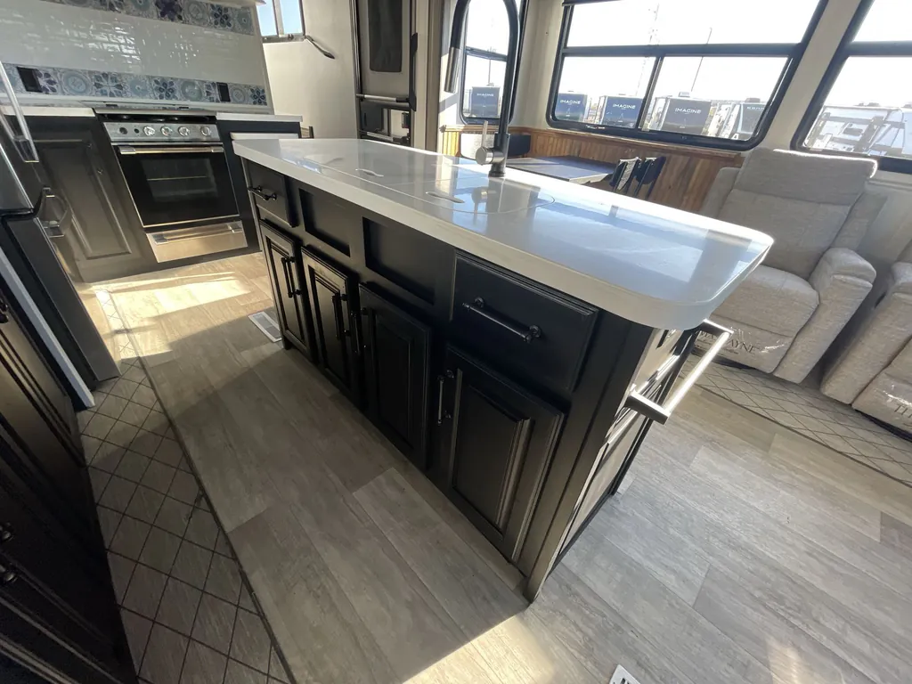 2022 Keystone Montana 3231CK, Photos photo 8