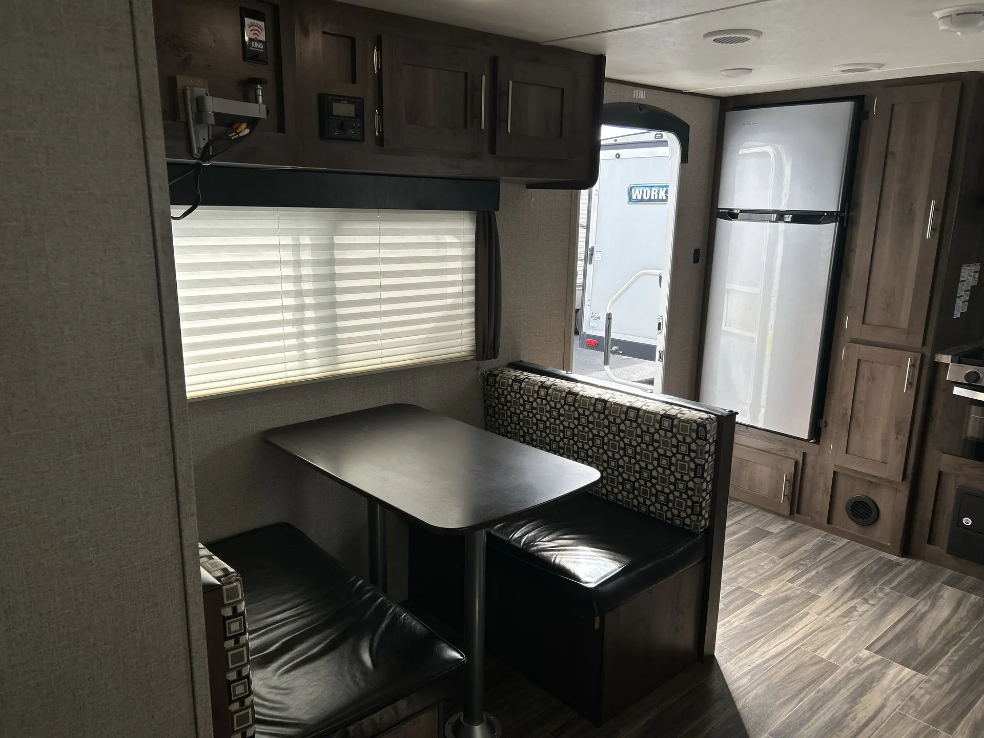 2020 Shasta Shasta 25RK — living area main