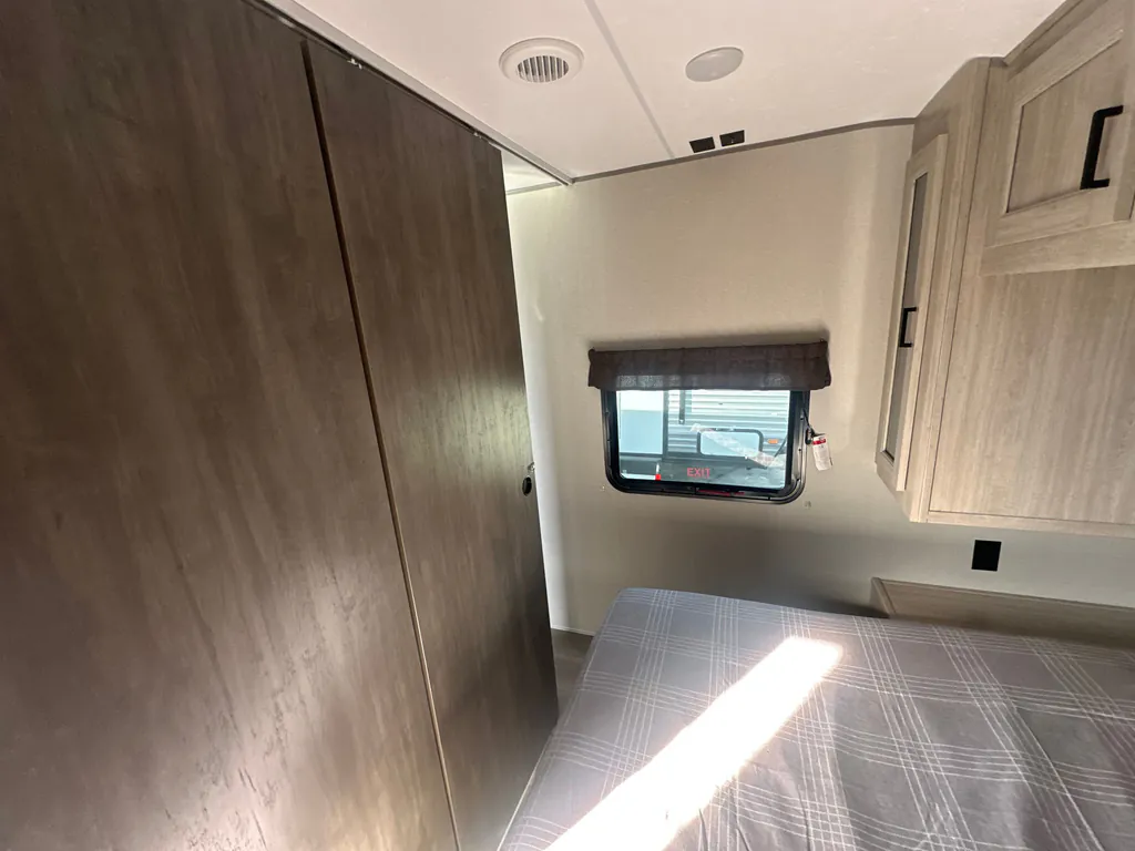 2026 Coachmen Catalina Legacy Edition 243RBS, Photos photo 45