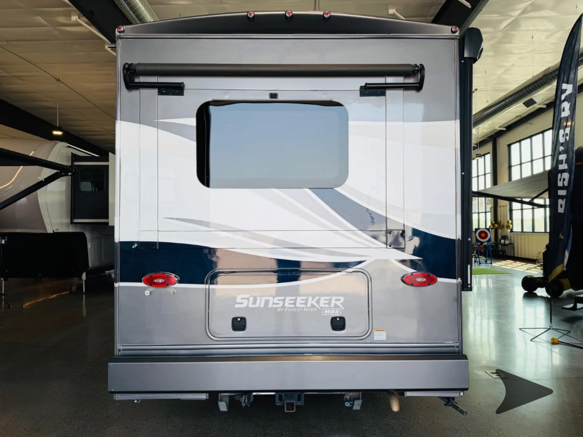 2019 Forest River Sunseeker MBS 2400R — Photo 7