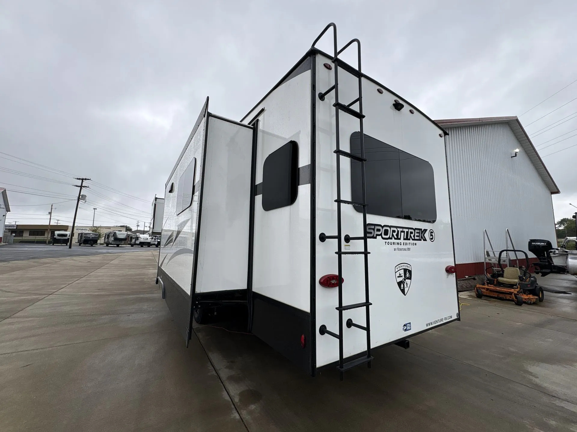 2024 Venture RV SportTrek 5 Touring Edition STTF353VIK - Photo 3
