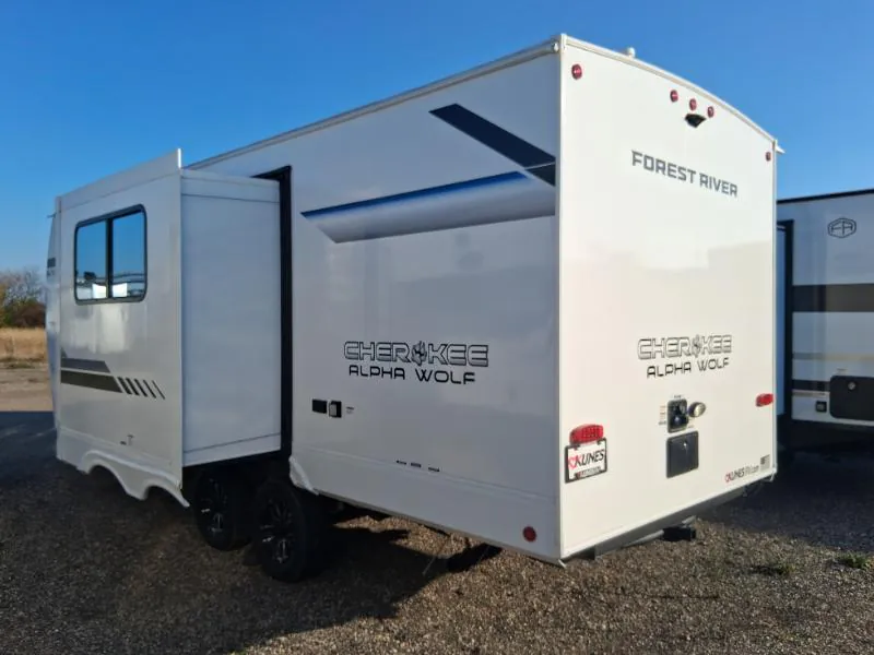 2026 Forest River Cherokee Alpha Wolf 21RB, Photos photo 31