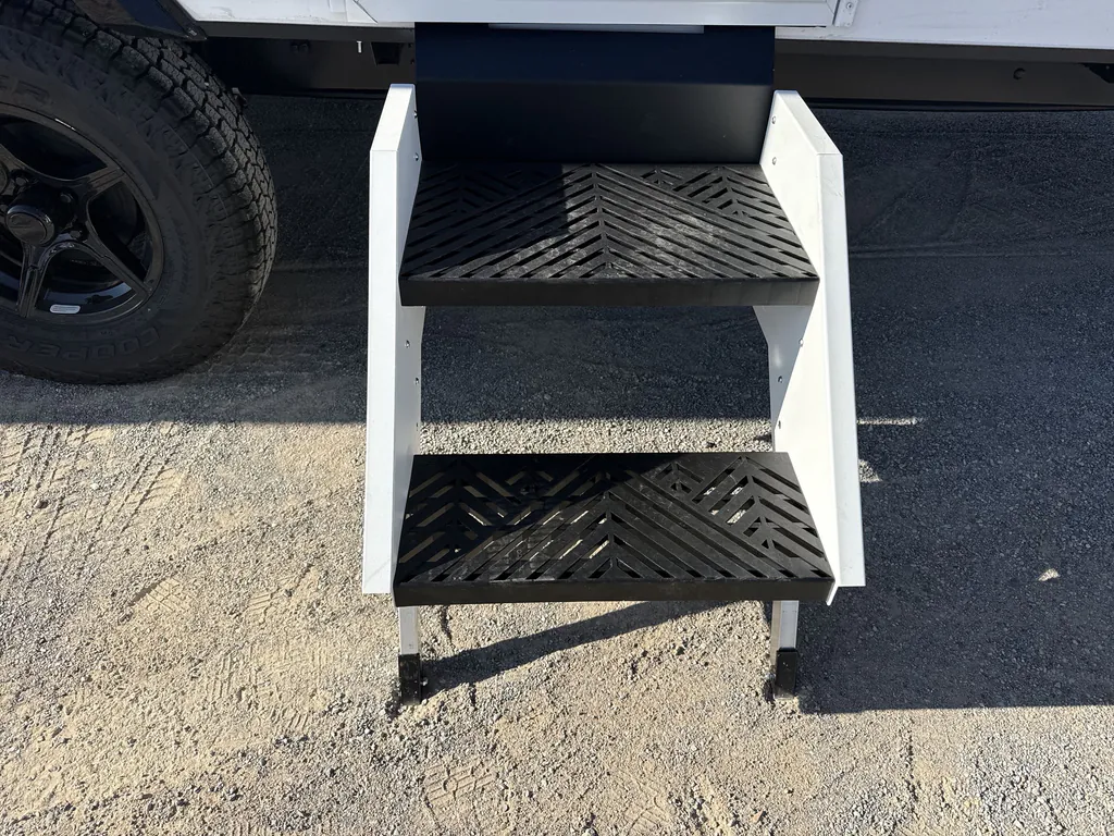 2027 Winnebago Micro Minnie 2108DS, Photos photo 24