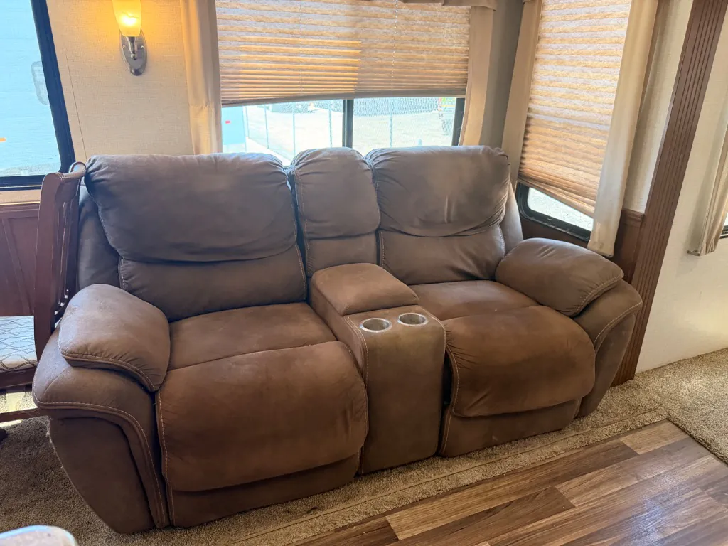 2018 Forest River Blue Ridge 304SR, Photos photo 10