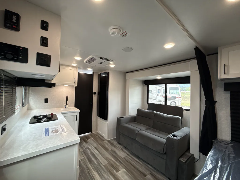 2025 Jayco Jay Flight SLX 160LKW, Photos photo 2