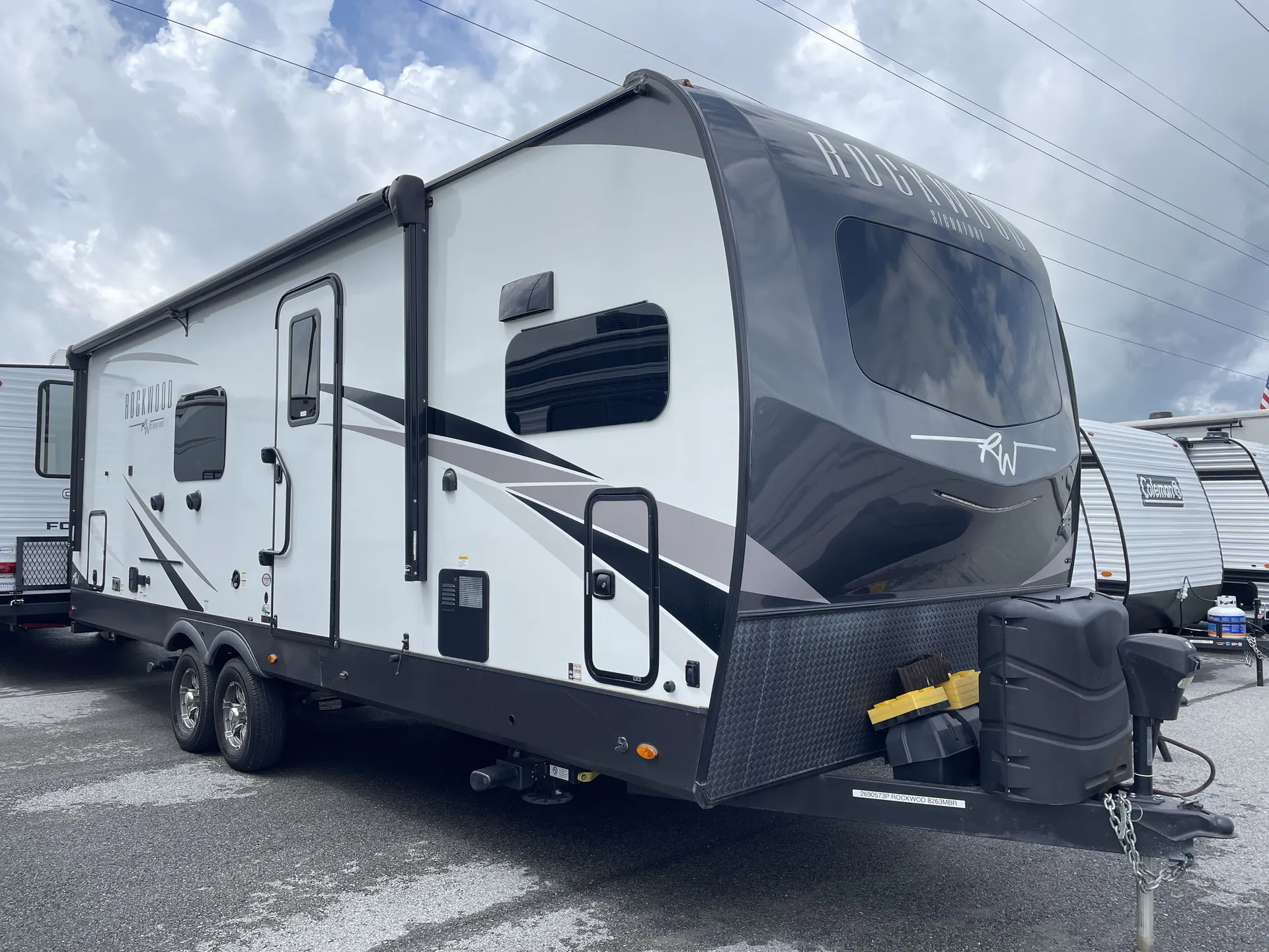 2023 Forest River Rockwood Signature 8263MBR - Photo 2