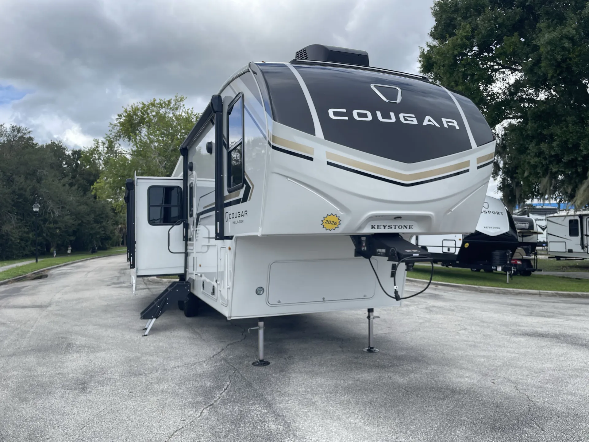 2026 Keystone Cougar Half-Ton 29RLI - Photo 2