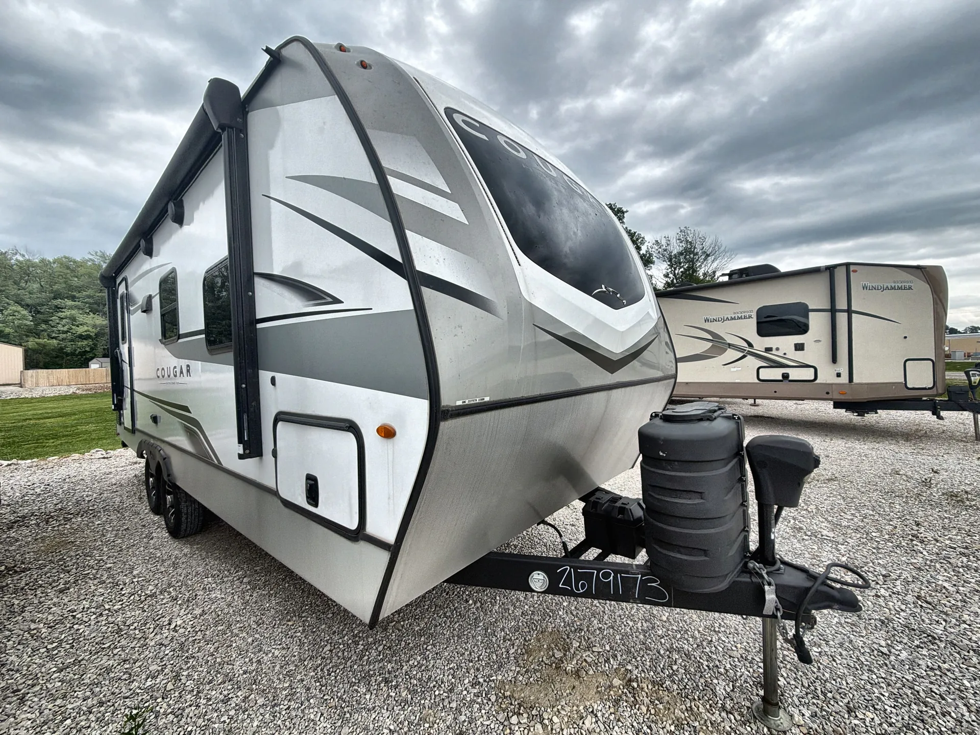 2024 Keystone Cougar Half-Ton 22RBS - Photo 2
