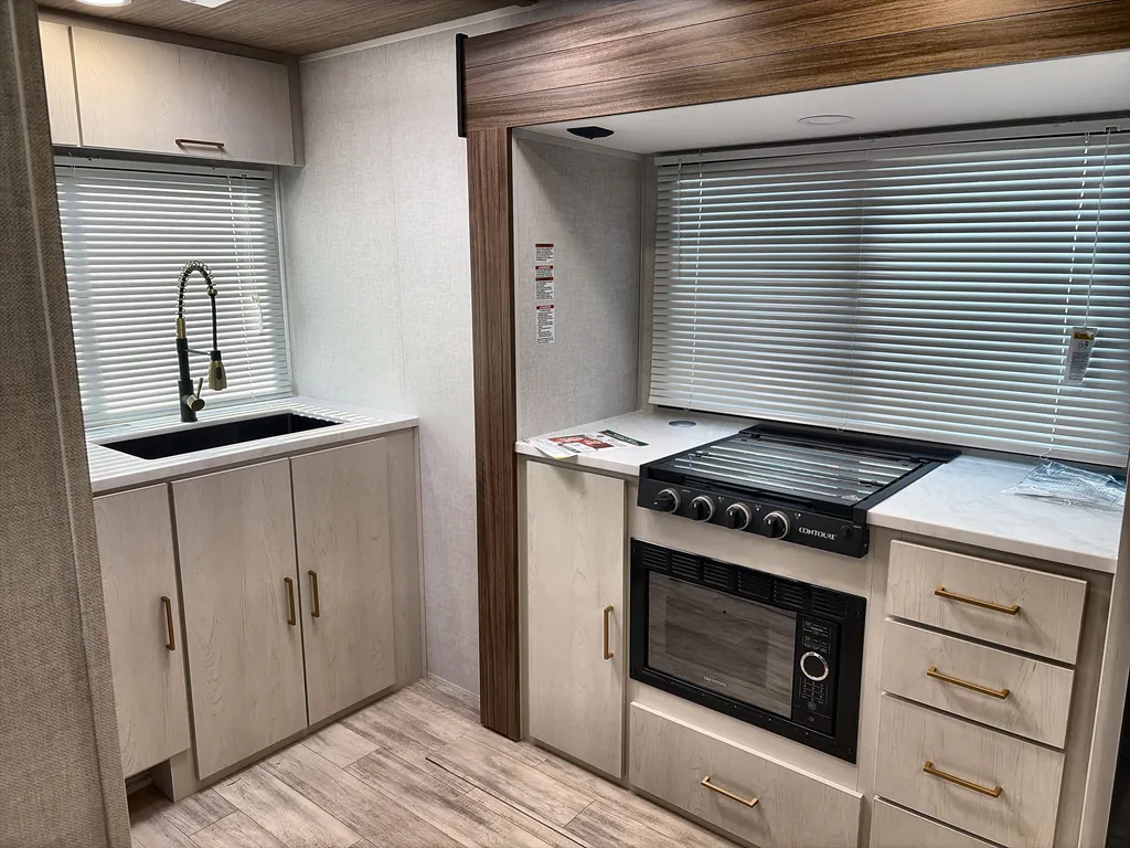 2026 Forest River Vibe Extreme Lite 2500CK, Photos photo 6