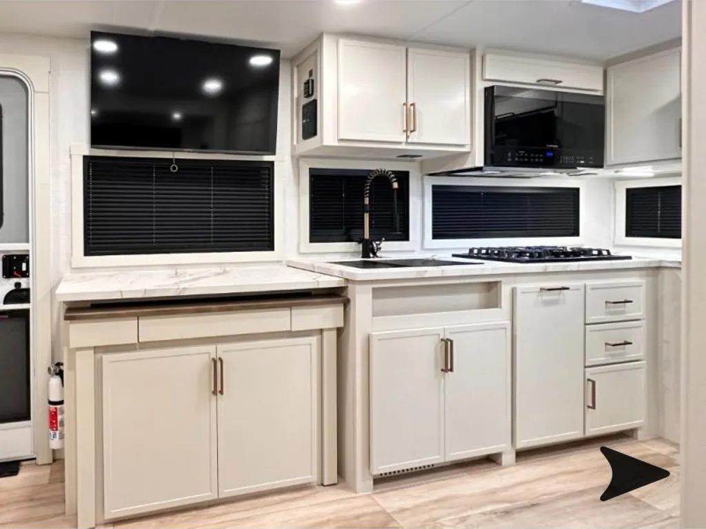 2026 Brinkley Model Ix 20X, Photos photo 17