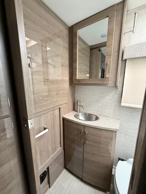 2023 Jayco Melbourne Prestige 24RP, Bathroom photo 2