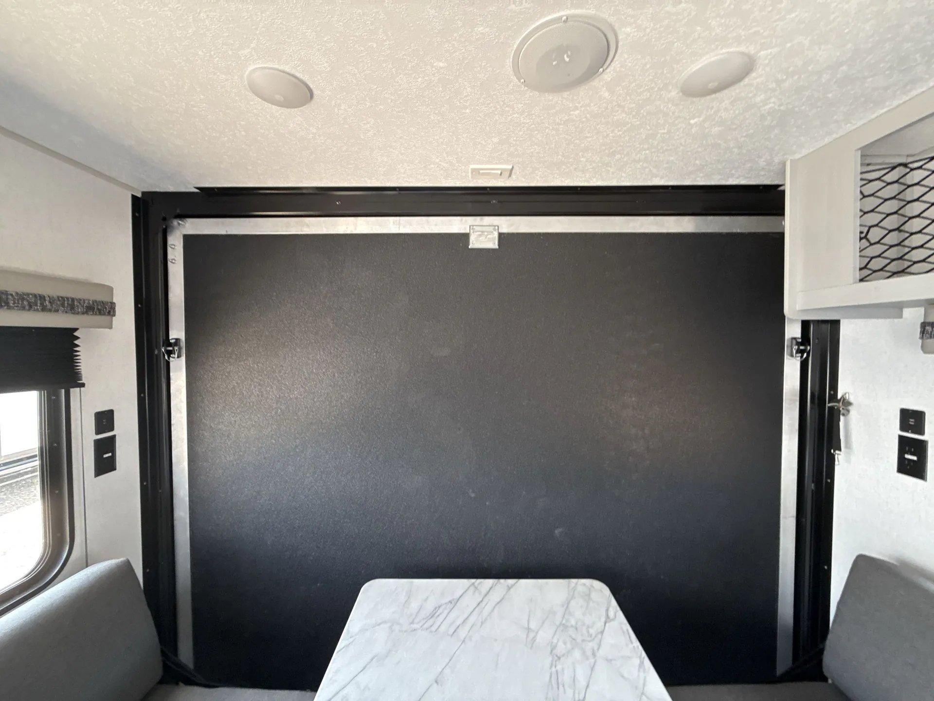 2021 Forest River Salem FSX 260RT — stove oven