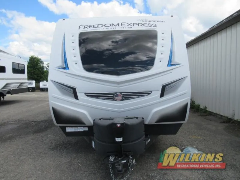 2021 Coachmen Freedom Express Liberty Edition 326BHDSLE - Photo 3
