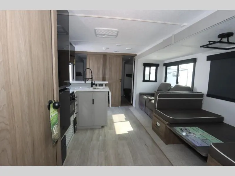 2026 Coachmen Freedom Express Liberty Edition 330BHJJ - Photo 3