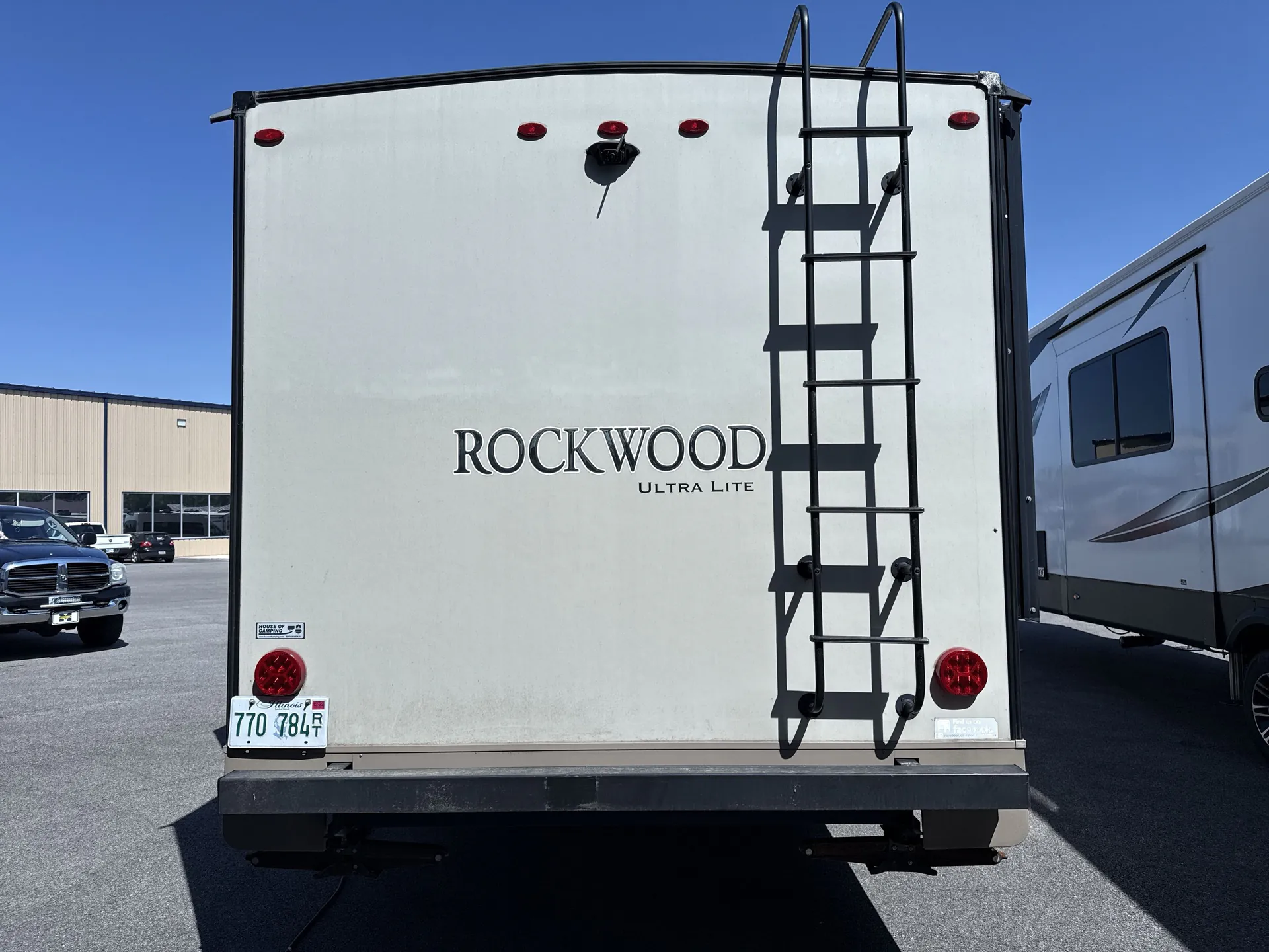 2019 Forest River Rockwood Ultra Lite 2706WS — backside