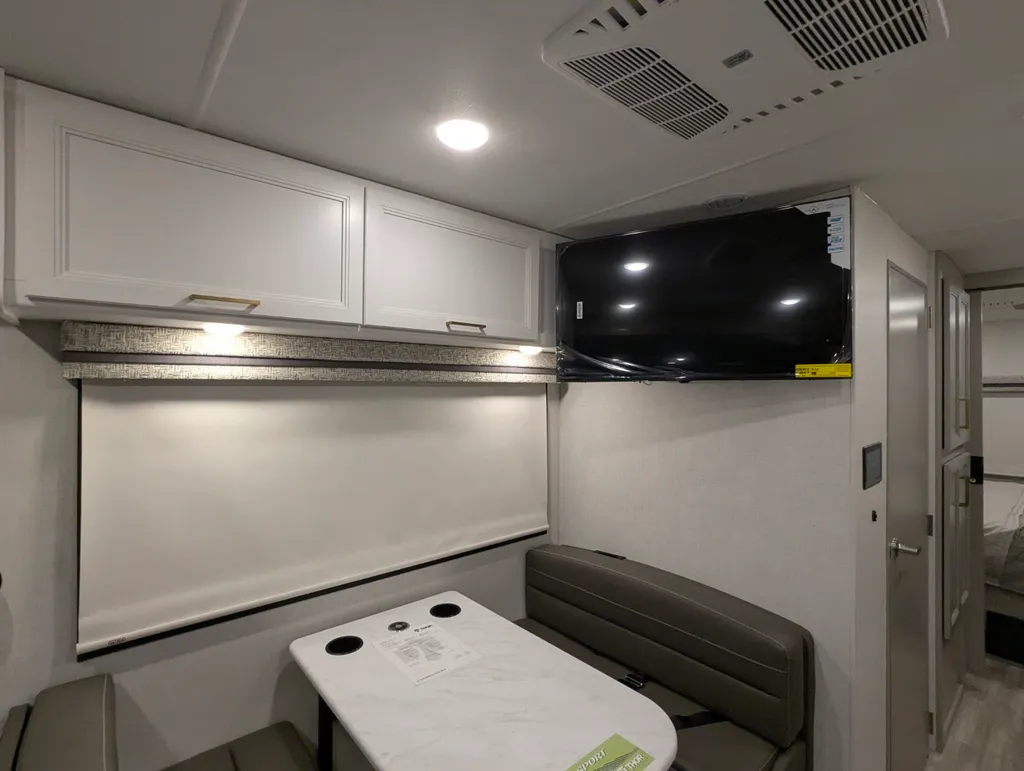 2026 Thor Motor Coach Windsport 29L, Photos photo 15
