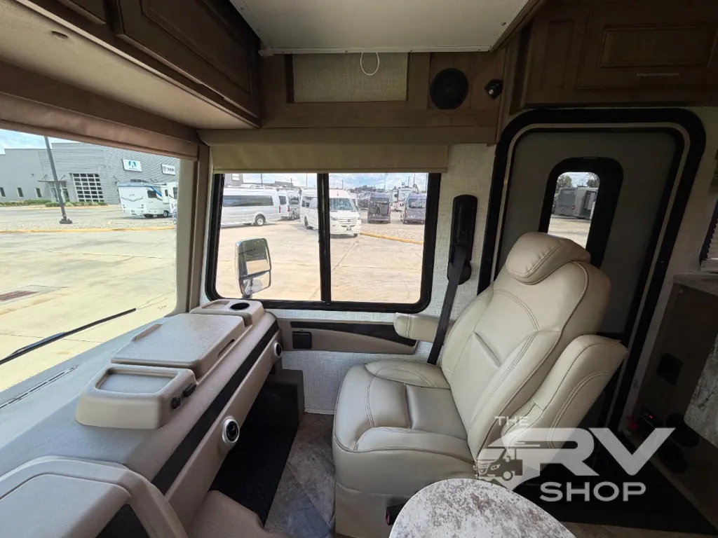 2019 Forest River Georgetown 5 Series GT5 36B5, Photos photo 32