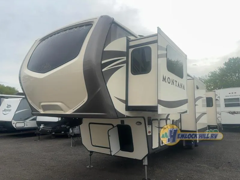 2017 Keystone Montana 3731FL - Photo 2
