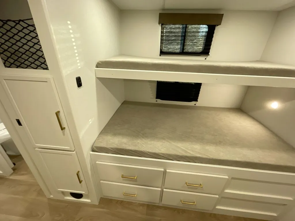 2027 Grand Design Transcend 335BHT, Photos photo 40