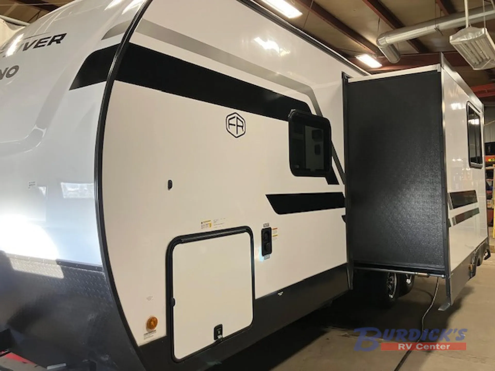 2025 Palomino Solaire Ultra-Lite 2430BHS - Photo 3