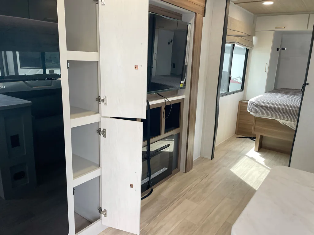 2026 Forest River Vibe Extreme Lite 2500CK, Photos photo 37