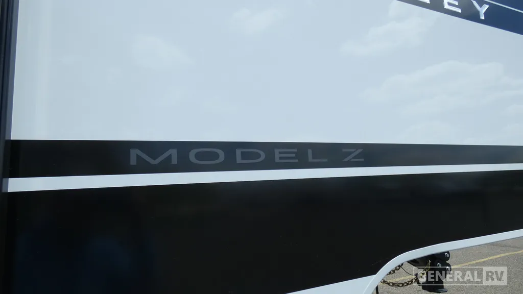 2025 Brinkley Model Z 2670, Photos photo 27