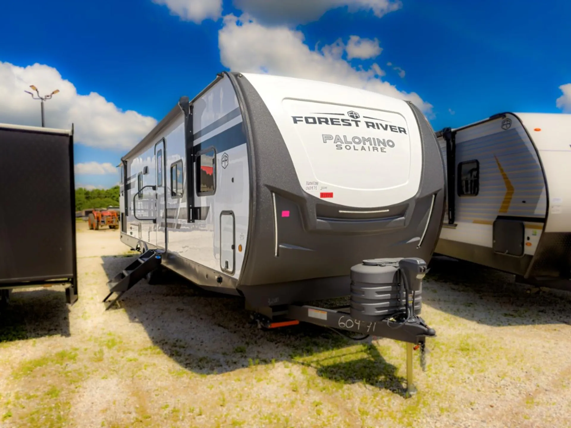 2025 Palomino Solaire 3200TSBH - Photo 3