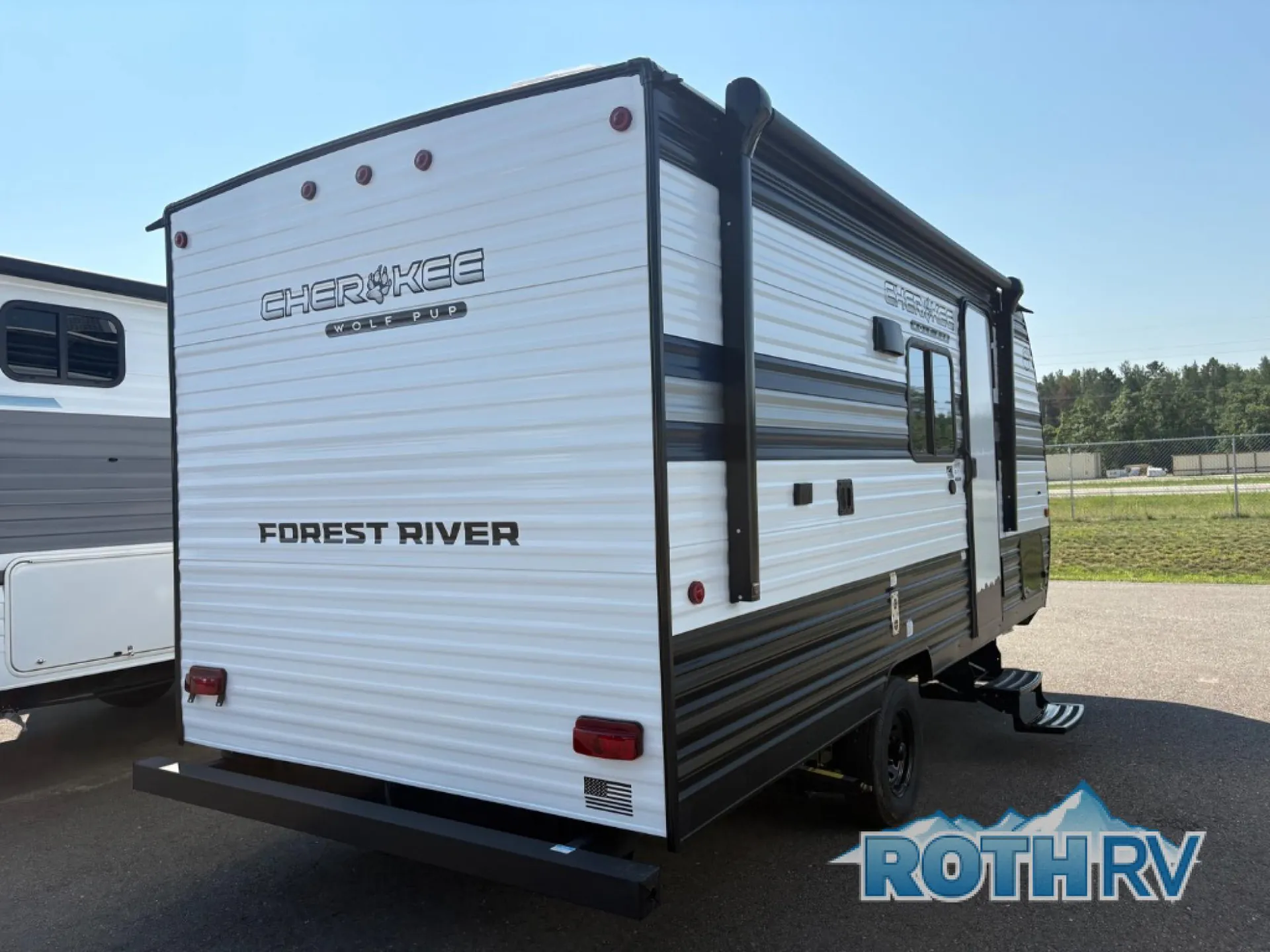 2027 Forest River Cherokee Wolf Pup 16LP - Photo 4