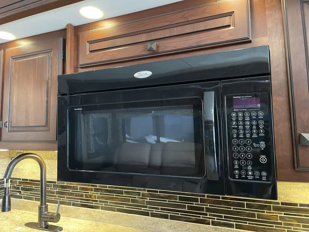 2013 Forest River Berkshire 360 QL, Photos photo 8