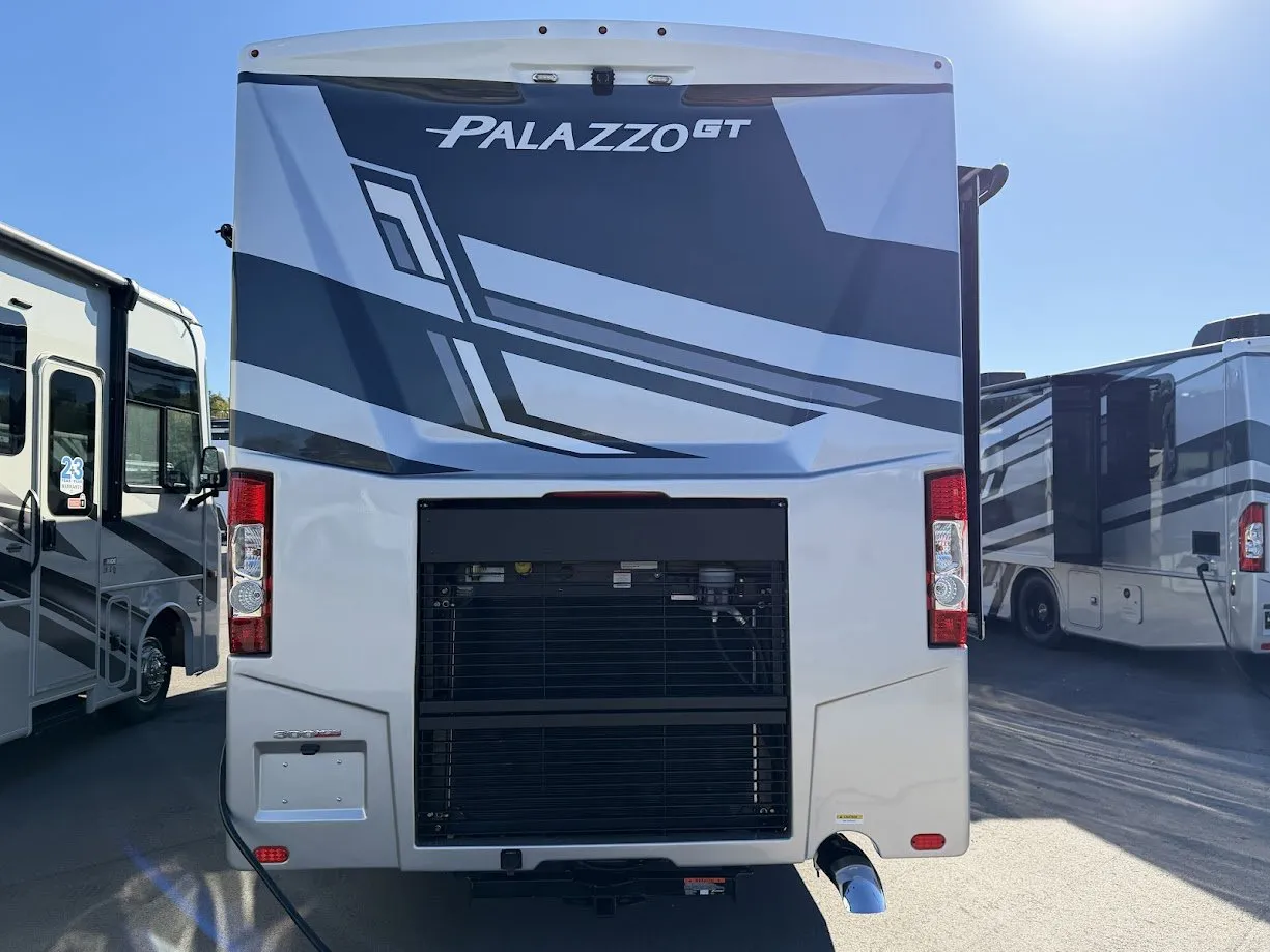 2026 Thor Motor Coach Palazzo GT 33.5 - Photo 4