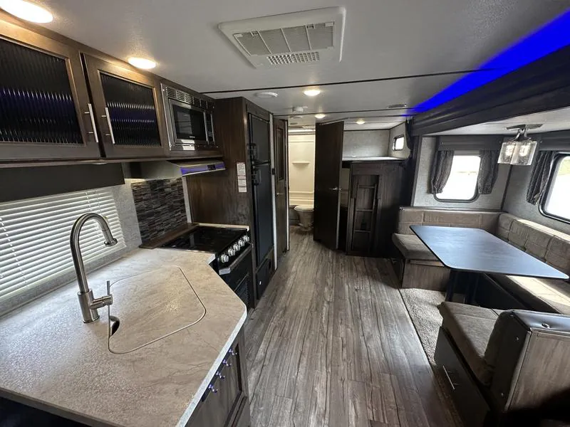 2019 Forest River Cherokee Alpha Wolf 26DBH-L, Photos photo 29