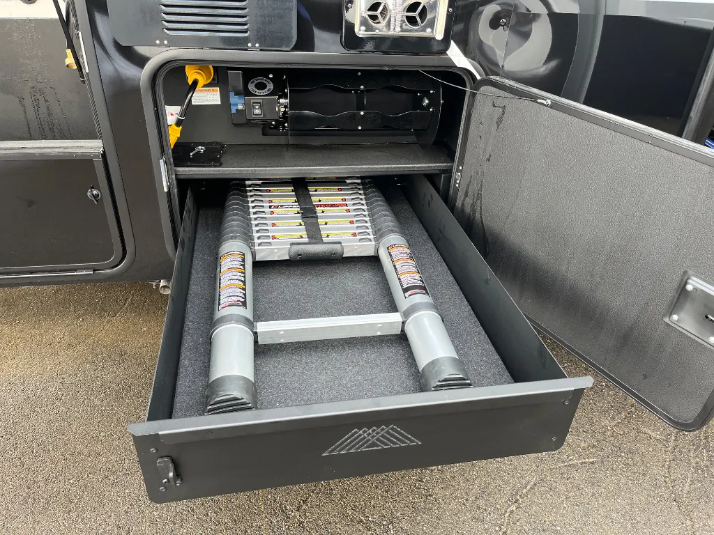 2026 Brinkley Model G 4100, Photos photo 45