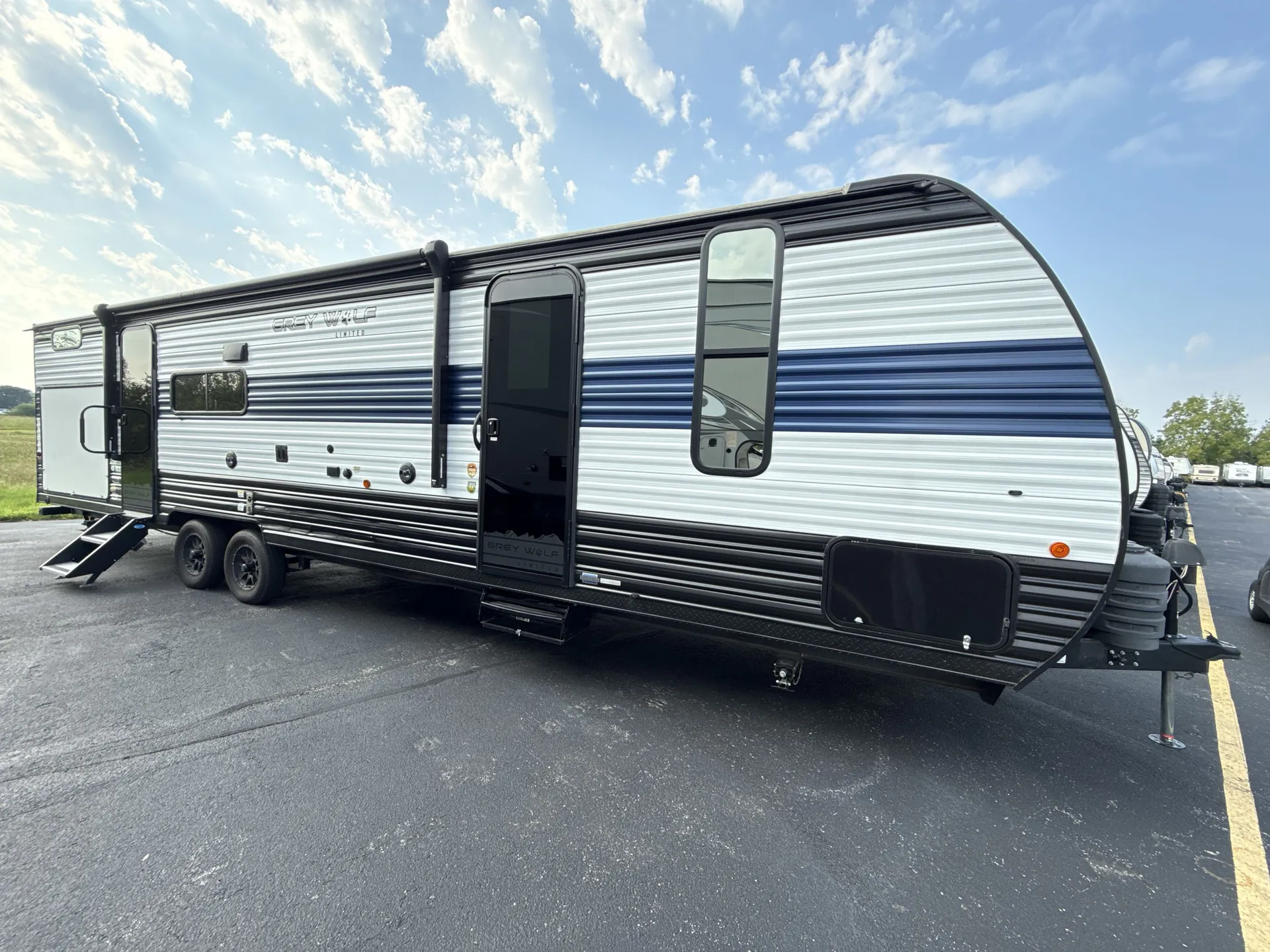 2024 Forest River Cherokee 304BH — campside