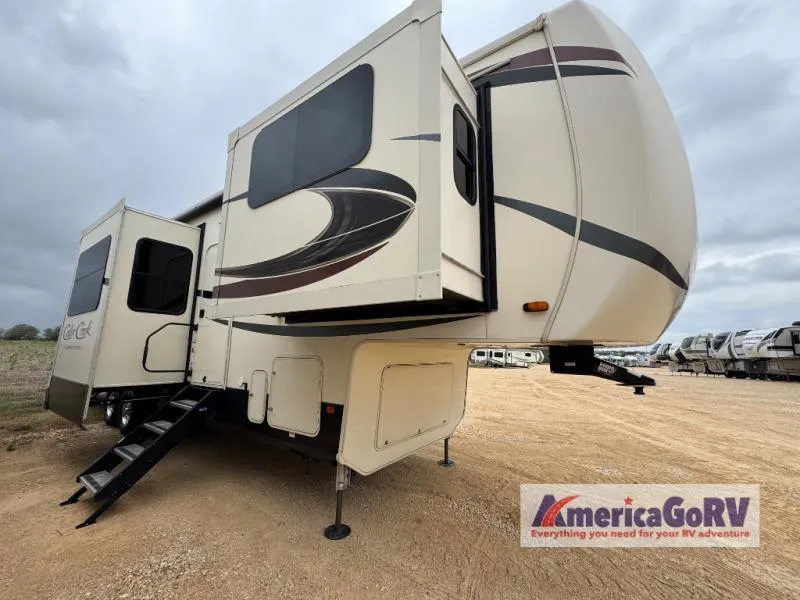 2020 Forest River Cedar Creek Silverback 37FLB - Photo 4