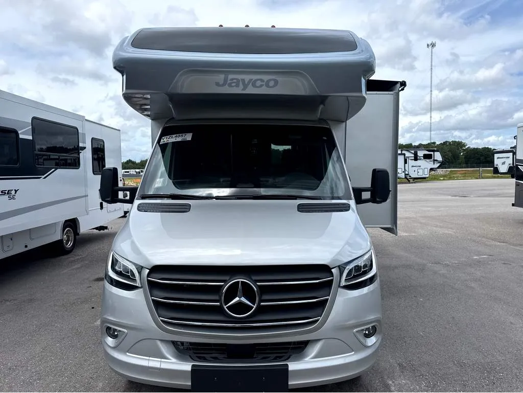 2027 Jayco Melbourne Prestige 25LP - Photo 3
