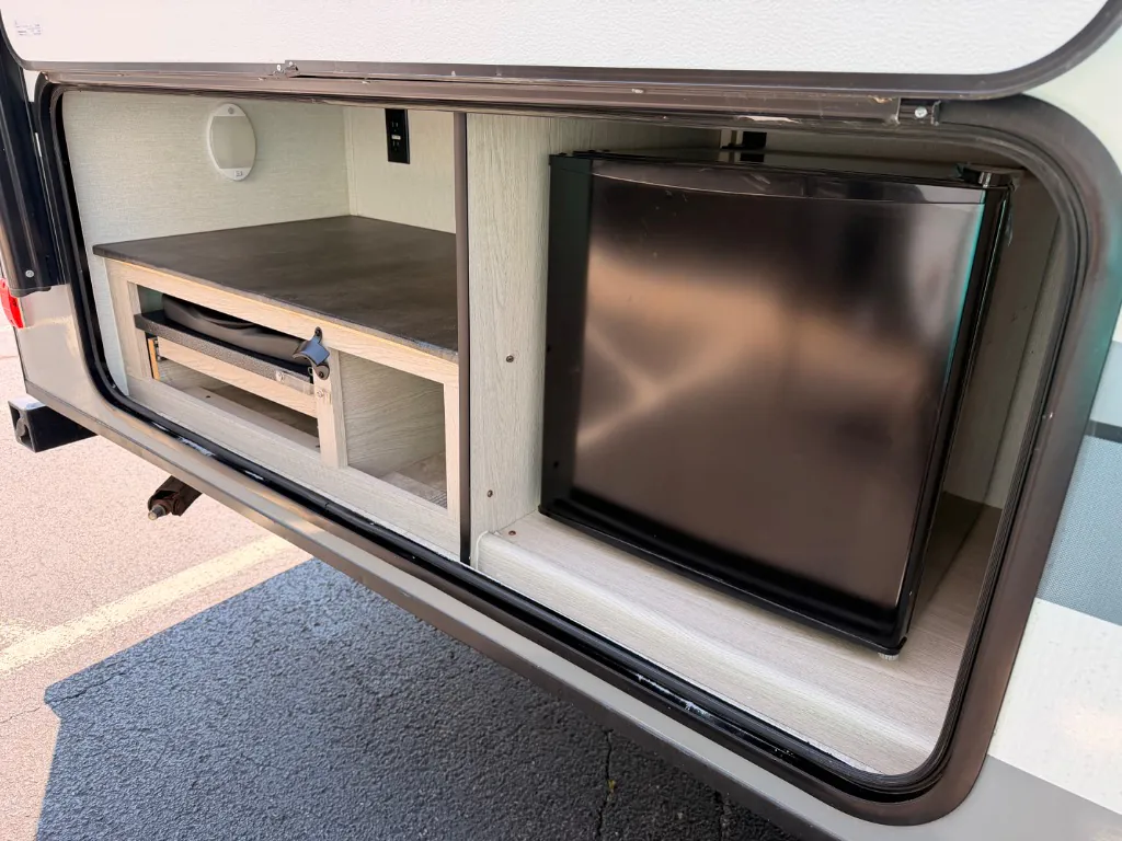 2022 Coachmen Apex Nano 186BH, Photos photo 10